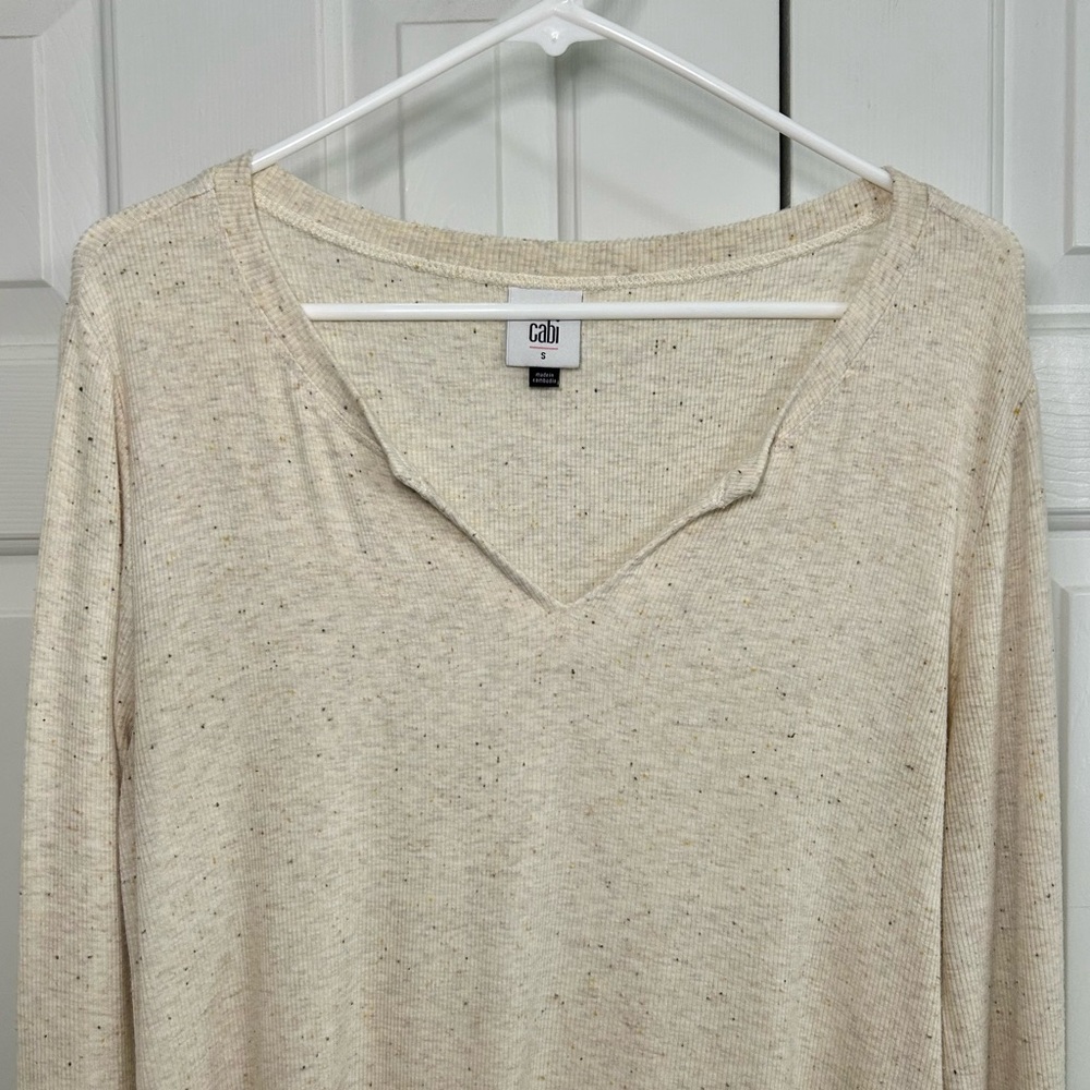 Cabi Oatmeal Color Henley V Neck Long Sleeve Top Size Small - Picture 2 of 14